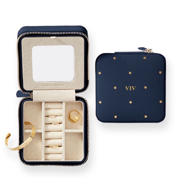 Mark & Graham Jewelry - 🚨MAKE AN OFFER🚨 Mark and Graham AMC Monogrammed Small Travel Jewelry Case